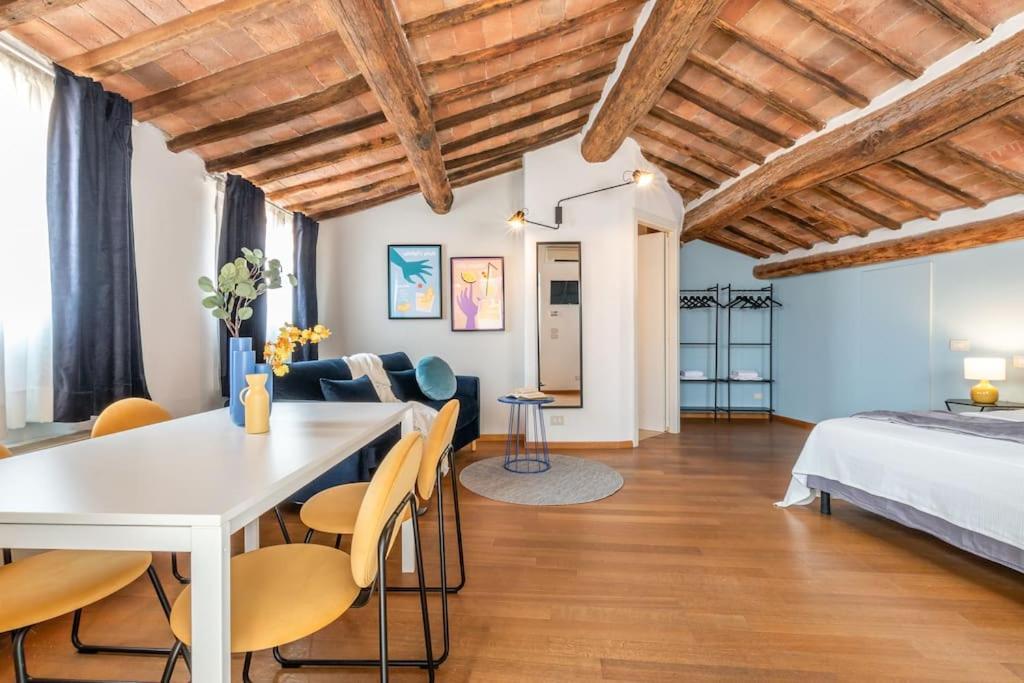 Mimosa- Loft Elegante Con Terrazza Nel Centro Di Siena Daire Dış mekan fotoğraf