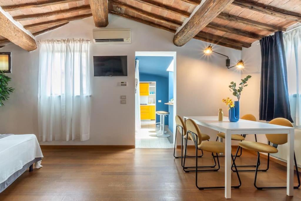 Mimosa- Loft Elegante Con Terrazza Nel Centro Di Siena Daire Dış mekan fotoğraf